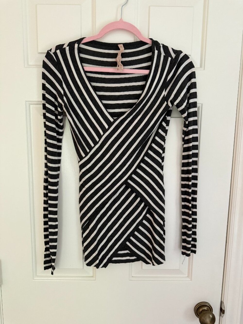 Bailey 44 long sleeve gray and white striped top size XS